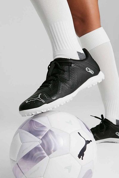 Pictures of puma soccer shoes clearance