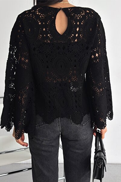 FEMELLE Γυναικεία μαύρη μπλούζα με βελονάκι