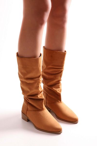 Shoeberry Γυναικείες μπότες Jerica Tan Suede με Gusseted Flat Tan Suede