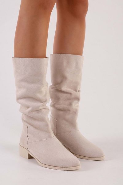 Shoeberry Dámské béžové semišové boty s plochým klínem Béžové semišové
