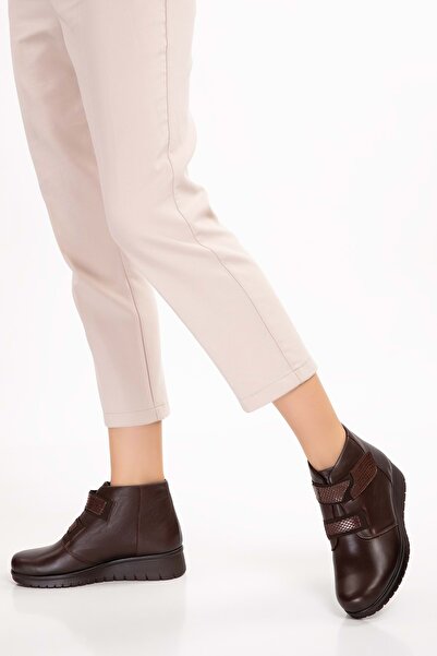 Gondol Kadın Hakiki Deri Cırtlı Kolay Giyim Bot Elnr.2126