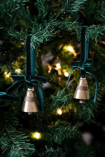 Beige & Stone X Den.interiors Christmas Tree Ornament Small Bell with Ribbon