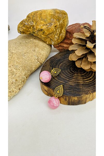 Porsuk Alternatif أقراط نسائية مصنوعة يدويًا من الخرز الزجاجي بمشبك نحاسي