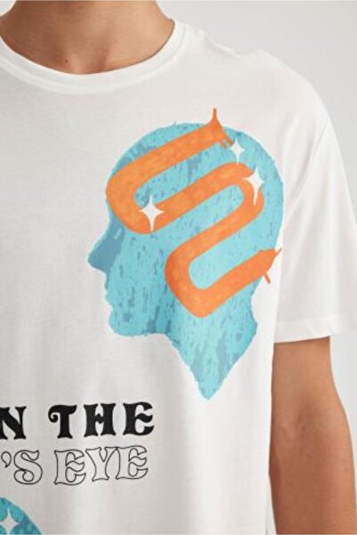 DeFacto Regular Fit Crew Neck Back Printed Short Sleeve T-Shirt B3792ax23hs