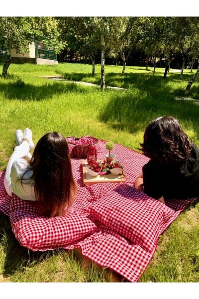 Nikadu Belmod Red Plaid Gingham Picnic Cloth 170*170 2 Pieces Picnic Cushion 40*40cm Picnic Set