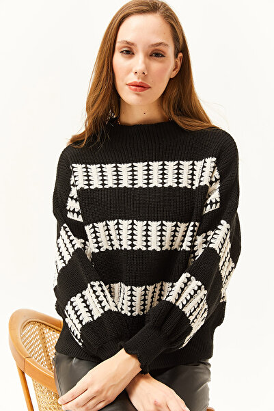 Olalook Women's Black-White Crew Neck Striped Knitwear Sweater KZK-19000682