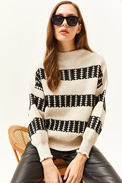 Olalook Women's Stone Black Crew Neck Striped Knitwear Sweater KZK-19000682