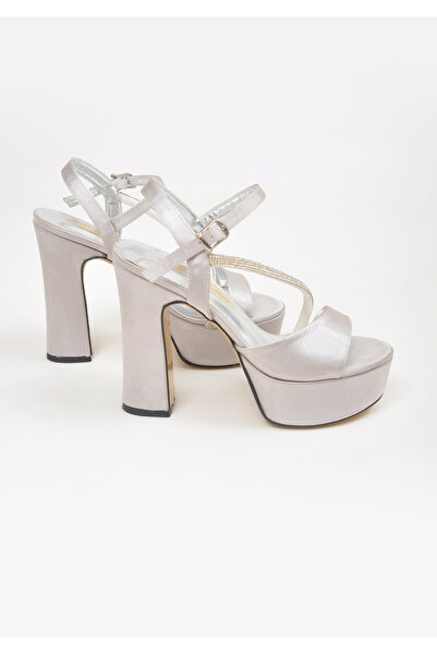 Volare Shoes حذاء زفاف من الساتان الفضي بكعب 13 سم