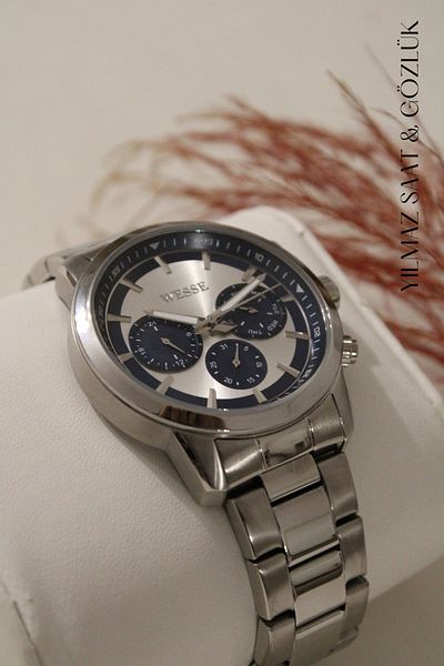 Wesse Men's Wristwatch Design