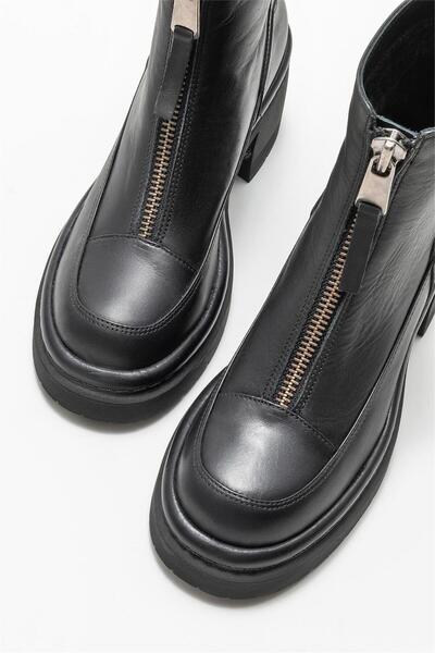 Elle Shoes Siyah Deri Kadın Topuklu Bot