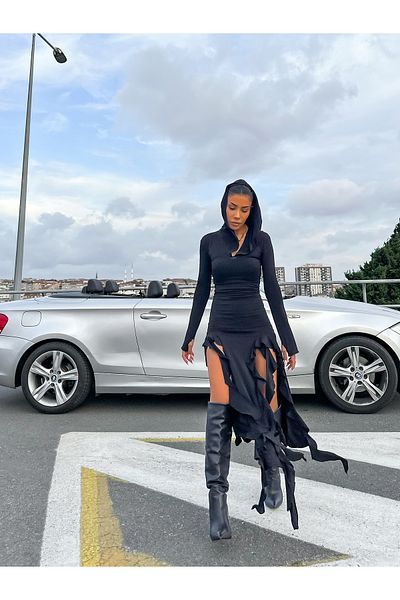 Gülşah Evecen Custom Design Ruffle Hooded Dress