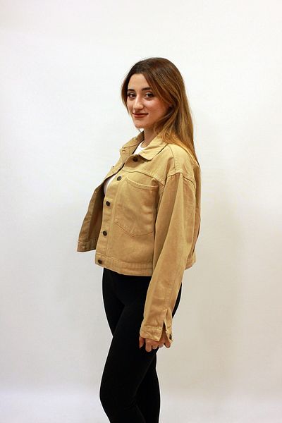 butiksinope AST 407 Късо Дамско Яке с Двоен Джоб, Свободна Кройка, Норка