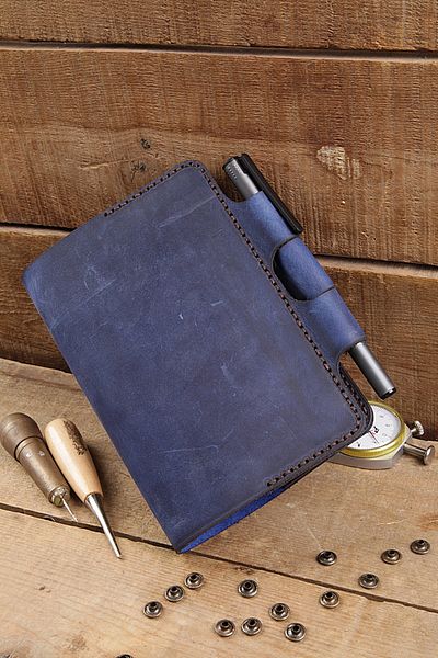 New Coast Leather 1900's Ръчно изработен калъф за тефтер A6 от естествена кожа