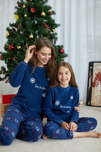 Siyah İnci New Year's Themed Navy Blue Patterned Bottom-Top Polar Embroidered Pajama Set