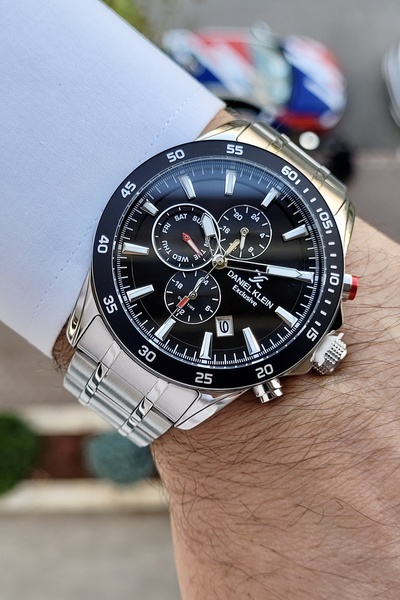 Daniel Klein Siyah Gümüş Renk 24 Ay Garantili Fonksiyonlu Erkek Kol Saati