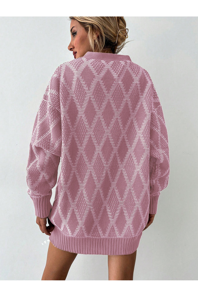 AQE FASHION Four-Button Diamond Patterned Cardigan POWDER