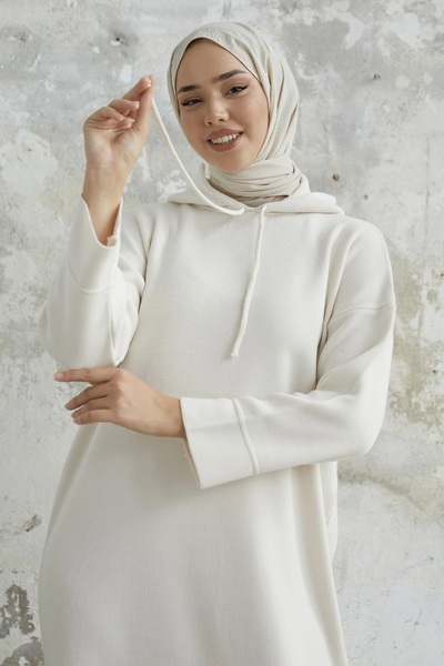 Kirazgym Φόρεμα Hijab με μακρύ πλεκτό με κουκούλα