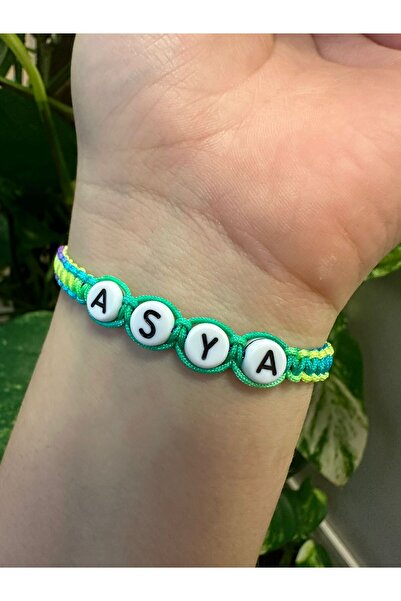 HARİKALAR DÜKKANI Makrome Detaylı İsimli Çocuk Bileklik/Künye