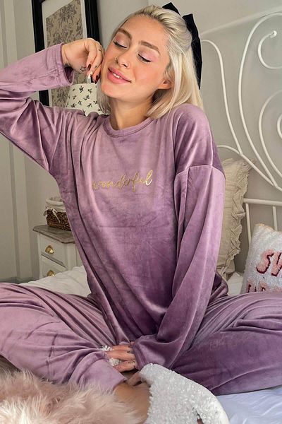 Pijamaevi Exkluzivní sametový dámský pyžamový set se vzorem šeříku