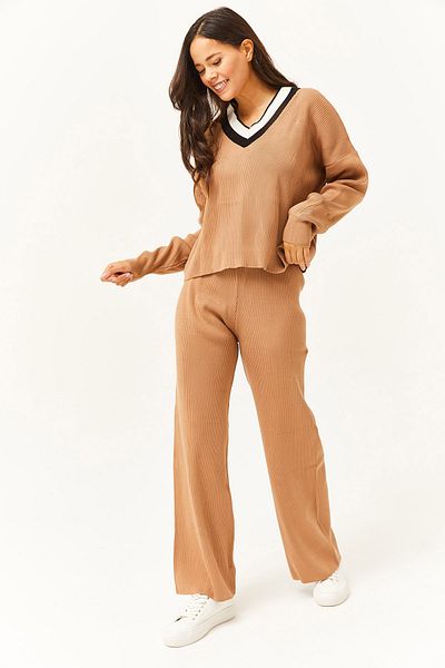 Olalook Women's Camel Top V-Neck Sweater Bottom Palazzo Pants Knitwear Set TKM-19000226