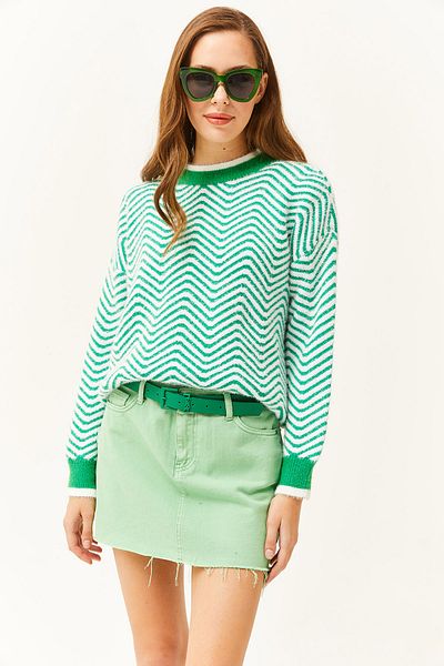 Olalook Women's Grass Green Bloody Soft Textured Bearded Knitwear Sweater KZK-19000678