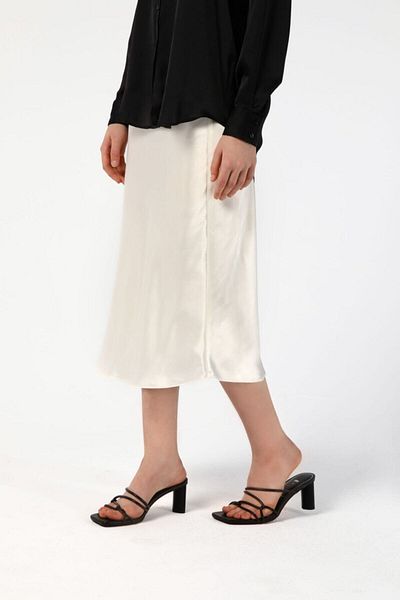 PİCCOLOBRAND White Satin Skirt