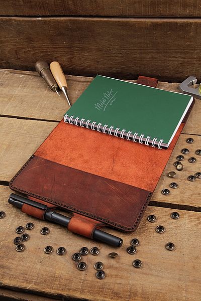 New Coast Leather 1900's Γνήσιο δέρμα Χειροποίητη θήκη σημειωματάριου A6