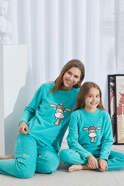 Siyah İnci Green Bottom-Top Polar Embroidered Pajama Set