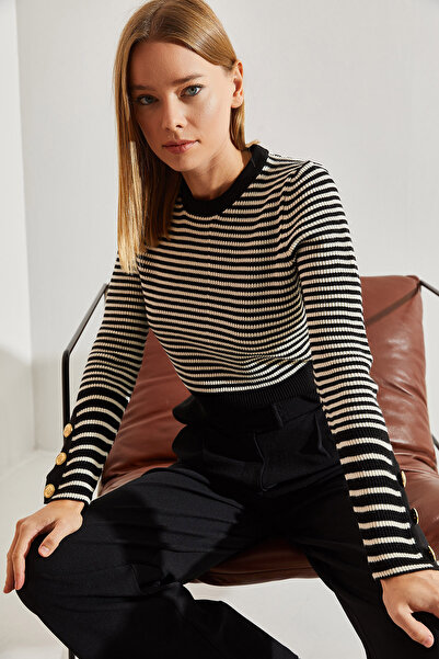 Bianco Lucci Dámský proužkovaný pletený svetr s knoflíky na rukávech