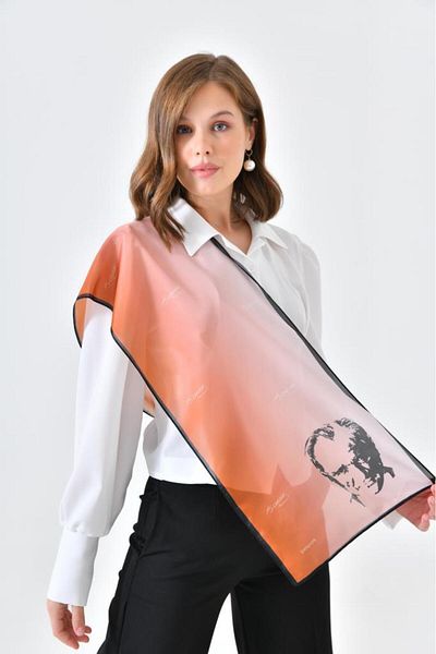 İpekpark Republic Day Ataturk Themed Scarf