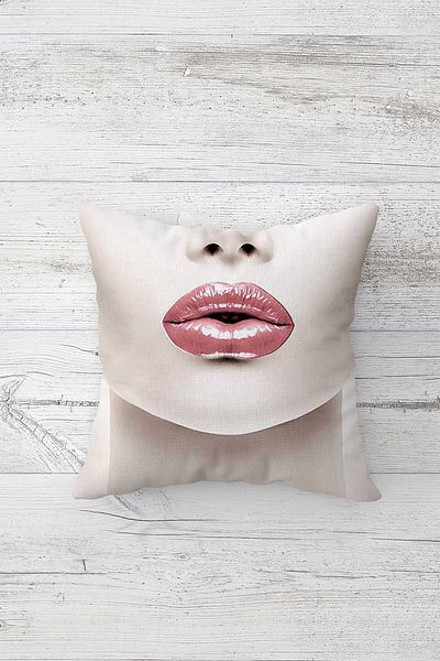 on the clouds Rose Bouquet and Lip Patterned Concealed Zippered Throw Pillow Cover Seat Pillow Cover Set (4 PCS)