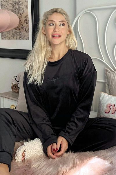Pijamaevi Set de pijamale pentru femei, exclusiv din catifea, cu model Black Thankful