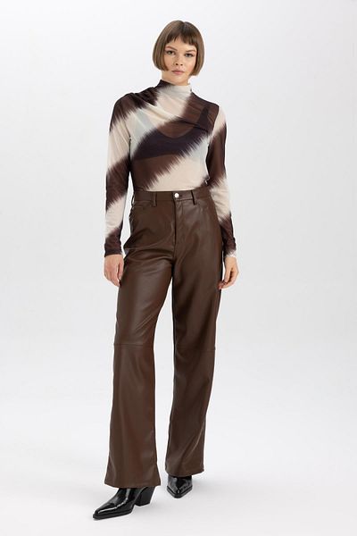 DeFacto Slim Fit Slim Fit Rolák s dlouhým rukávem Tylové tričko B4128ax23wn