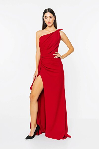 INVIDIA Tek Omuz Drapeli Yırtmaç Detaylı Abiye