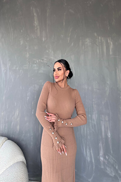 LİLA İSTANBUL Πλεκτό φόρεμα με λεπτομέρεια στο μανίκι (Τυπικό μέγεθος S/M/L/XL)