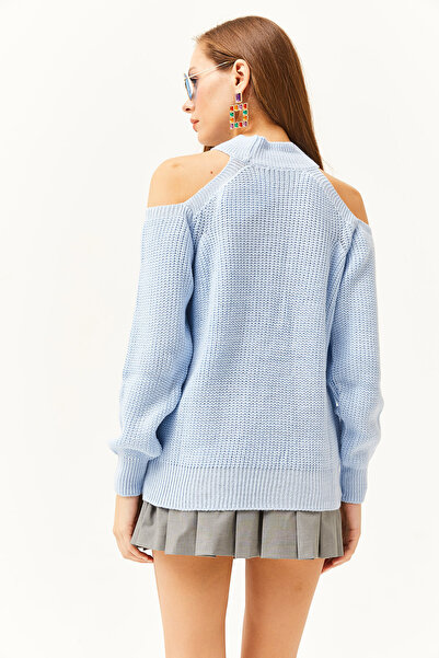 Olalook Women's Baby Blue Half Fisherman Shoulder Low-cut Casual Knitwear Sweater KZK-19000533