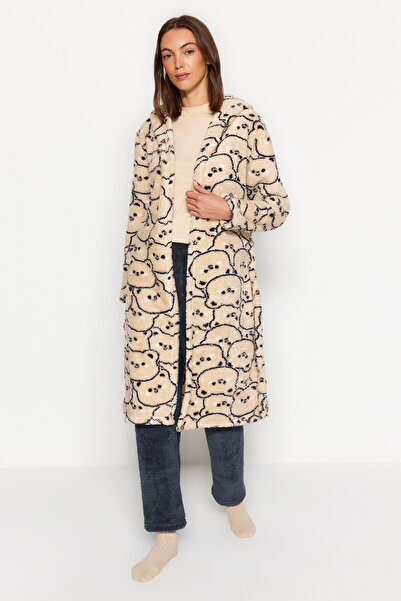 Trendyol Collection Κρεμ Wellsoft Teddy Bear με κουκούλα χειμωνιάτικο πλεκτό φόρεμα THMAW24SB00025