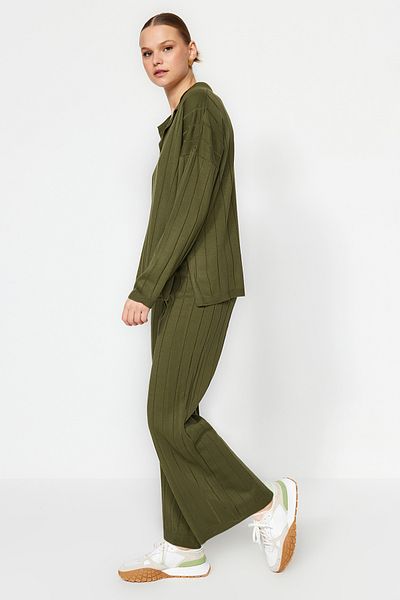 Trendyol Collection Széles szabású khaki kötöttáru szett - TWOAW24AU00092