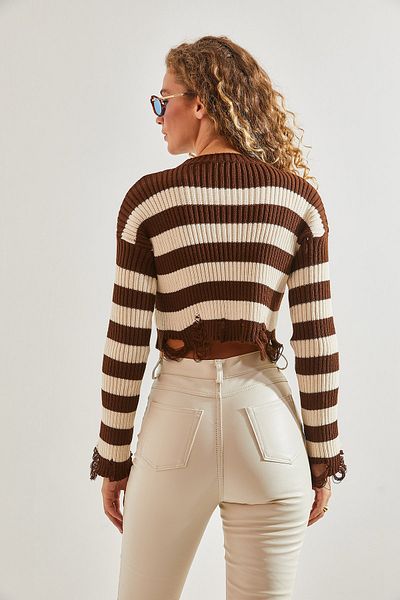 Bianco Lucci Damenpullover mit zerrissenem Muster und kurzen Streifen