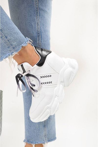 Lady women's white and black wedge-heeled sneakers