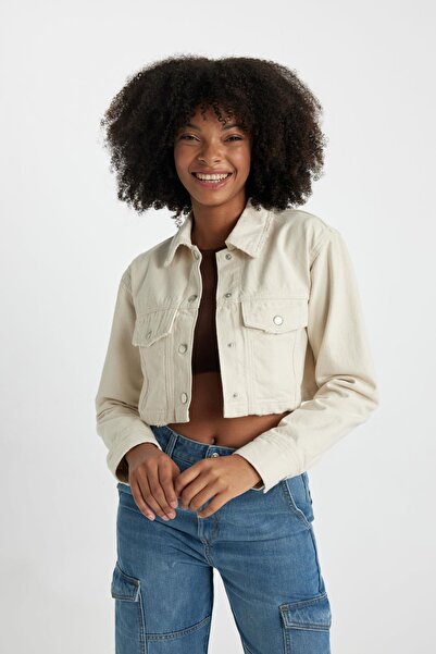 DeFacto Oversize Wide Fit Crop Gabardine Shirt Jacket B4208Ax23Au