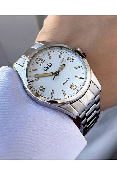 Q&Q Men's Metal Band Wristwatch