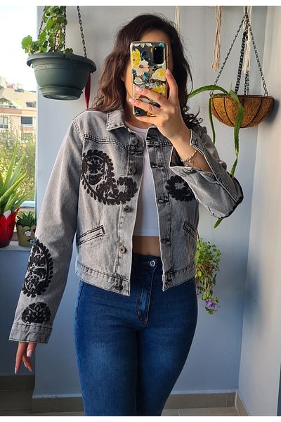 Ece Kahraman Buttoned Embroidered Denim Jacket
