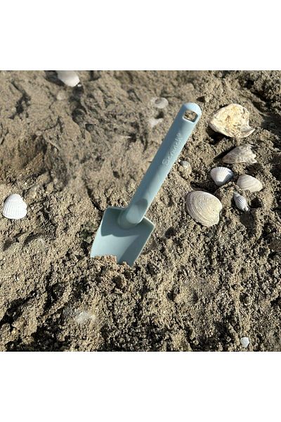 Scrunch Blue Shovel