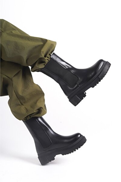 DARUGA Kadın Siyah Kalın Taban Kısa Çizme