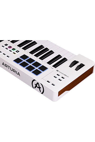 ARTURIA Keylab Essential 49 Mk3: Beyaz | 3.nesil Akıllı Mıdı Kontrolcü (49 TUŞ)