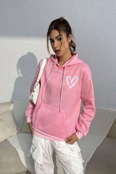 MODAGEN Dámská růžová oversize mikina s kapucí s potiskem srdce