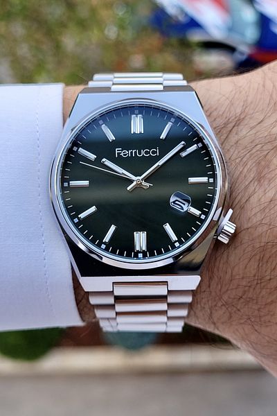 Ferrucci Green Dial Metalic Color Men's Wristwatch with Calendar