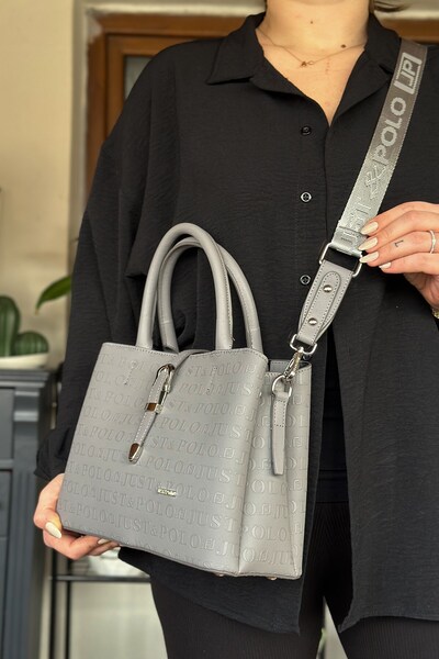 Just Polo حقيبة كتف نسائية متوسطة الحجم بحمالات سميكة مناسبة للاستخدام اليومي...