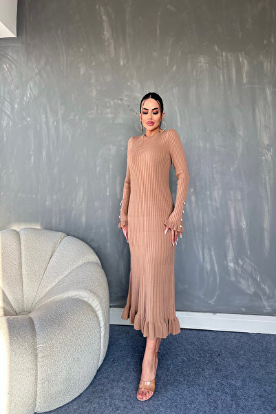 LİLA İSTANBUL Πλεκτό φόρεμα με λεπτομέρεια στο μανίκι (Τυπικό μέγεθος S/M/L/XL)